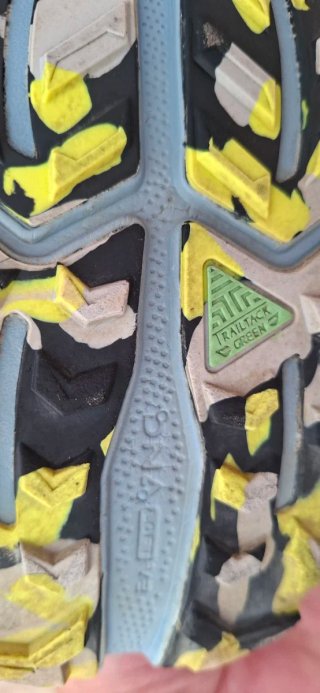 Brooks Cascadia 18 Talla 43 Trail Running