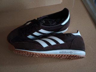 Zapatillas Adidas Marrones