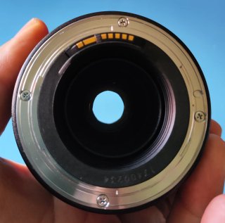 Canon EF 100mm f/2.8 Macro USM
