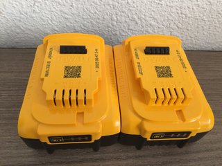 2 Baterías Originales DeWalt 18V 5Ah