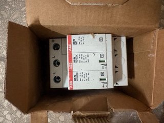 ABB OVR T2 3N 15-275 P Scaricatore Sovratensioni