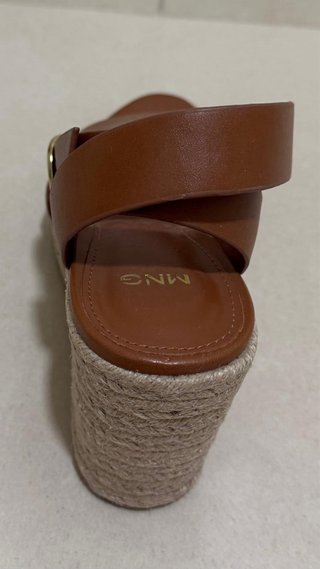 Sandalias cuña mujer MANGO