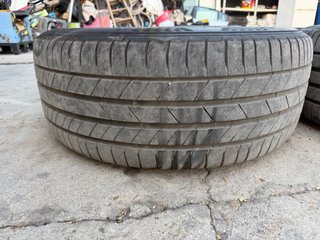 Llantas en 20  Audi y Mercedes   con neumáticos