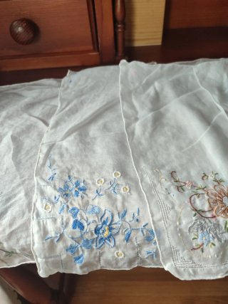 Sciarpe ricamate 30x30