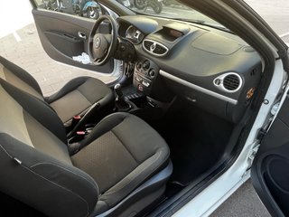 Renault Clio ETIQUETA C 1.2i 75CV 2009