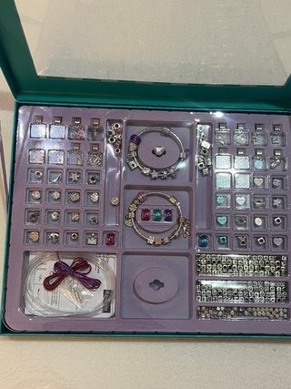 Kit para hacer pulseras con charms Juguettos