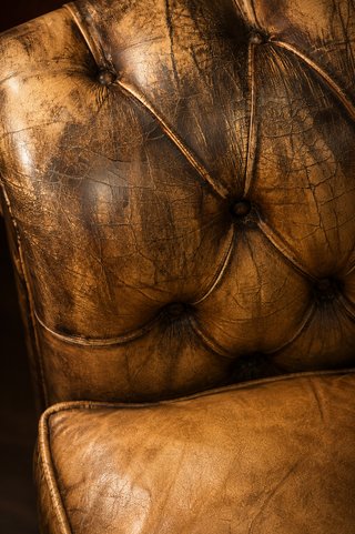 Conjunto Sofá y Butacas Chesterfield Piel
