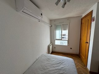 Se alquila habitación