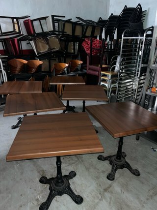 6 mesas de terraza 40€/unidad