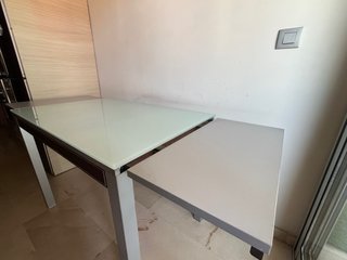 Mesa de cocina cristal y metal