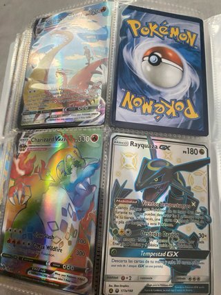 Álbum Pokémon Trading Card Game mas de 150 cartas