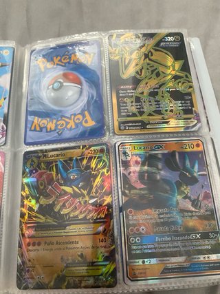 Álbum Pokémon Trading Card Game mas de 150 cartas