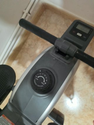 Máquina de remo plegable