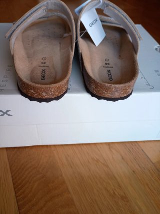 Sandalias Geox plata brionia a estrenar.