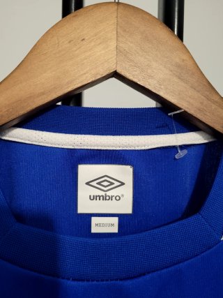 Camiseta Umbro, Talla M