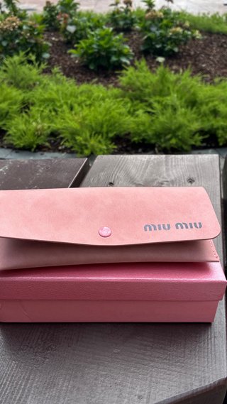 Gafas de sol Miu Miu – Estilo vintage / Y2K