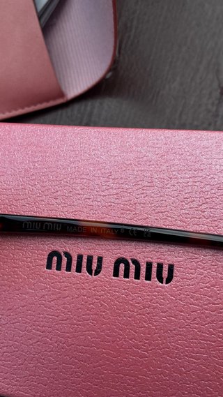 Gafas de sol Miu Miu – Estilo vintage / Y2K