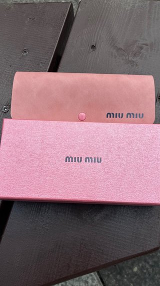 Gafas de sol Miu Miu – Estilo vintage / Y2K