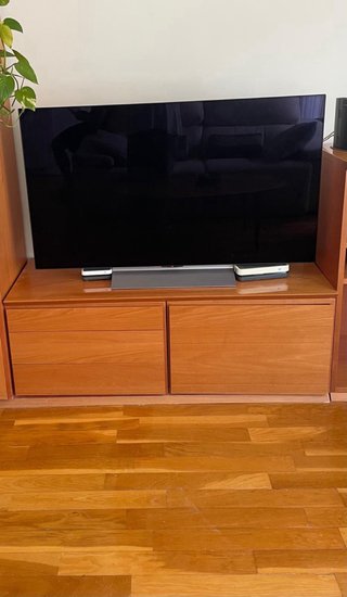 Mueble de haya teñido de cerezo de comedor