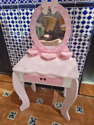 Tocador madera niña