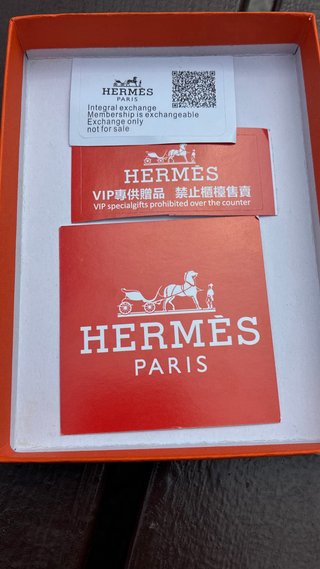 Pulsera Hermès Clic H – Naranja/Dorada