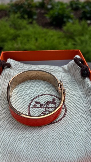 Pulsera Hermès Clic H – Naranja/Dorada