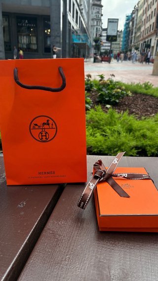 Pulsera Hermès Clic H – Naranja/Dorada