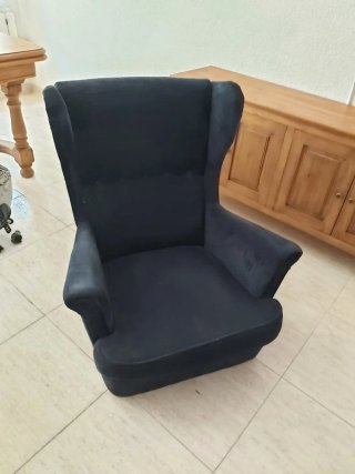 Sillón orejero tela azul marimo