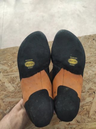 Pies de gato Scarpa Instinct Vs