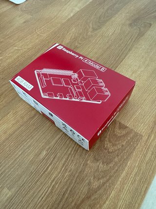 Raspberry Pi 4B 4GB + Caja + 32GB