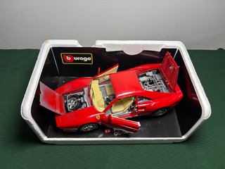 Ferrari GTO (1984) Bburago 1:18 Die-cast con scato