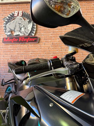Suzuki gsxr 600 k7