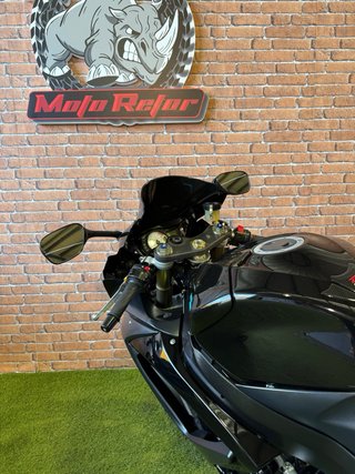 Suzuki gsxr 600 k7