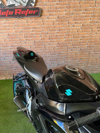 Suzuki gsxr 600 k7