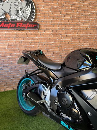 Suzuki gsxr 600 k7