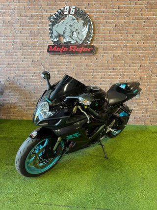Suzuki gsxr 600 k7