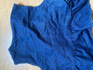 Chaleco azul con lazos ajustables