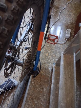 Bicicleta Eléctrica Cube Stereo Actionteam
