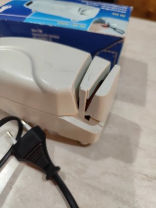 Affilacoltelli elettrico 40W