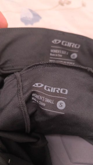 Giro ARC Shorts con badana