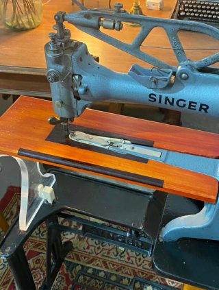 Máquina de coser Singer modelo 29k71 restaurada