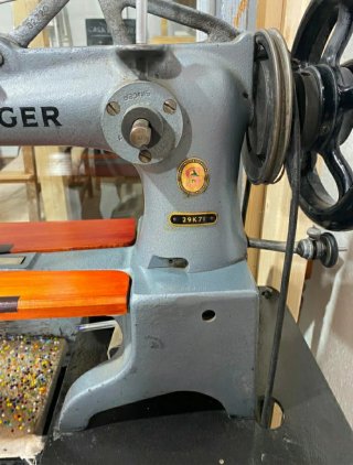 Máquina de coser Singer modelo 29k71 restaurada