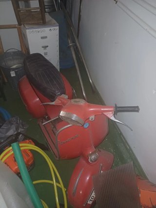 Vespa 160 - Años 60 matriculada escucho ofertas!