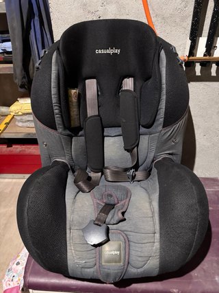Silla de coche infantil usada
