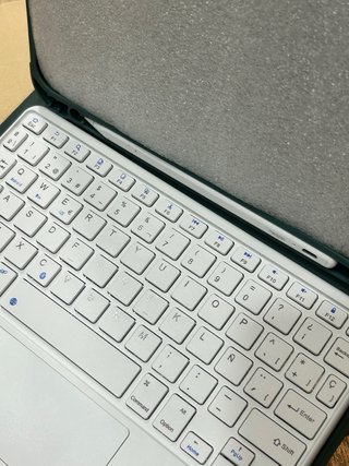Funda Teclado Trackpad iPad A16 11 gen+ Metapen A8