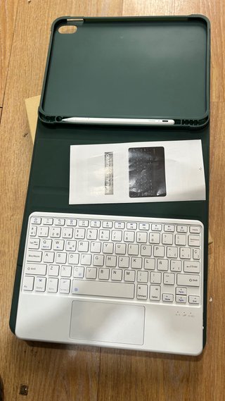 Funda Teclado Trackpad iPad A16 11 gen+ Metapen A8