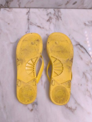 Sandalias amarillas mujer verano marca Fairly