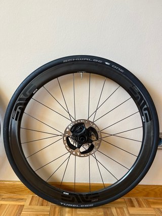 RUEDAS ENVE 3.4 SES CARBONO.