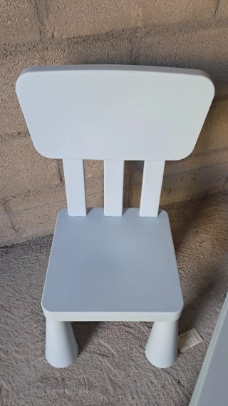 Mesa y 2 Sillas Ikea Niños