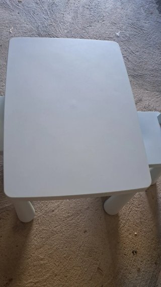 Mesa y 2 Sillas Ikea Niños